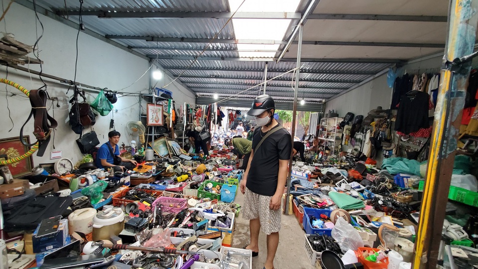 Kiếm trăm triệu đồng từ nghề mua của người chán, bán cho người cần - 4 Kiếm trăm triệu đồng từ nghề mua của người chán, bán cho người cần - 4