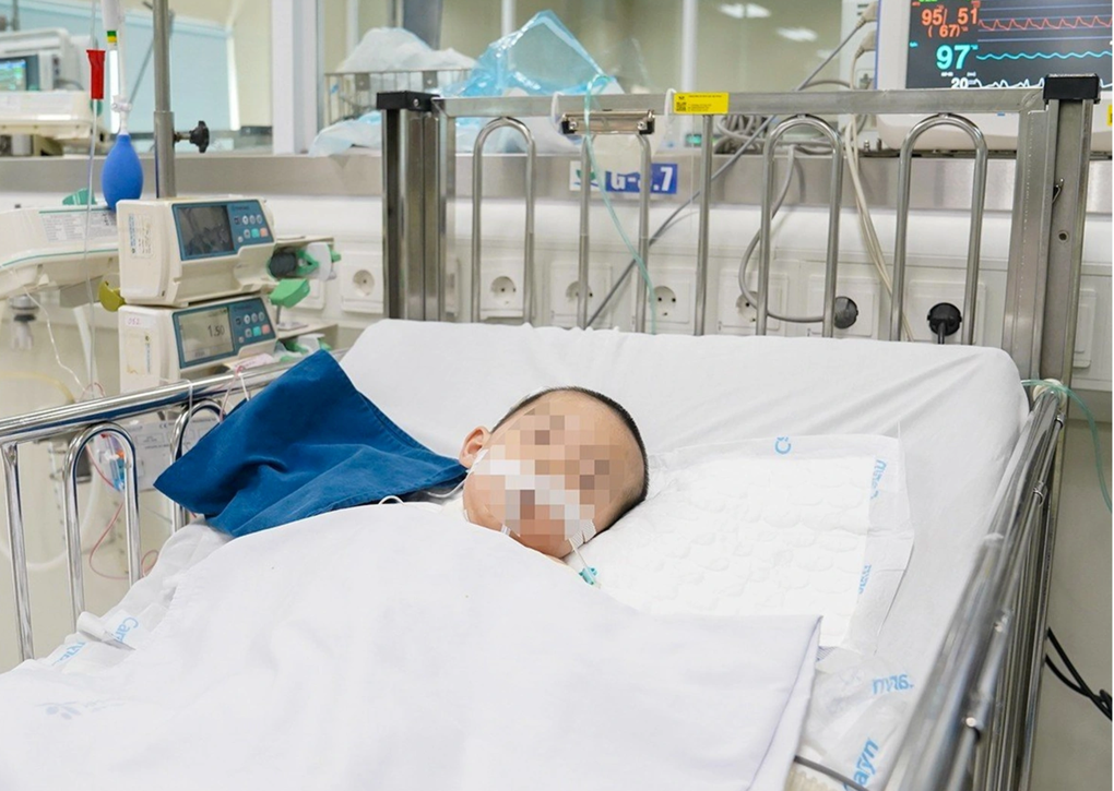 Liên tiếp 7 trẻ đuối nước, chỉ một bé được cấp cứu đúng cách - 3 Liên tiếp 7 trẻ đuối nước, chỉ một bé được cấp cứu đúng cách - 3