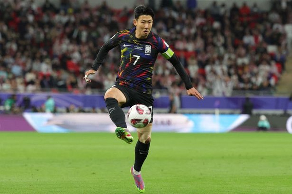 Phản ứng của Son Heung Min sau khi Hàn Quốc thua sốc ở Asian Cup 2023 - 3
