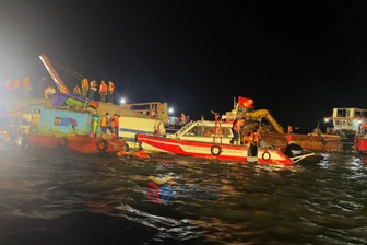 Nguyên nhân vụ lật tàu trên Vịnh Hạ Long khiến hàng chục người tử vong