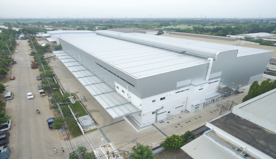 Mua điều hoà Mitsubishi Heavy, nhận áo phông có chữ ký của thủ môn Đặng Văn Lâm - 3 Mua điều hoà Mitsubishi Heavy, nhận áo phông có chữ ký của thủ môn Đặng Văn Lâm - 3