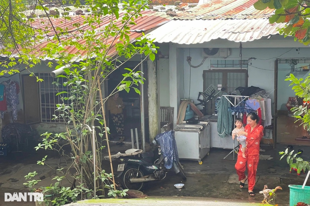 Vụ dân vùng quy hoạch treo đòi gặp chủ tịch tỉnh: Cam kết của chính quyền - 1 Vụ dân vùng quy hoạch treo đòi gặp chủ tịch tỉnh: Cam kết của chính quyền - 1