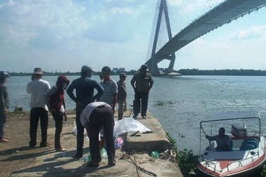 Tìm thấy thi thể nữ sinh nhảy cầu Cần Thơ tự vẫn