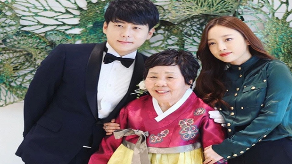 Mẹ ruột Goo Hara lần đầu lên tiếng về vụ kiện giành tài sản 10 triệu USD - 1 Mẹ ruột Goo Hara lần đầu lên tiếng về vụ kiện giành tài sản 10 triệu USD - 1