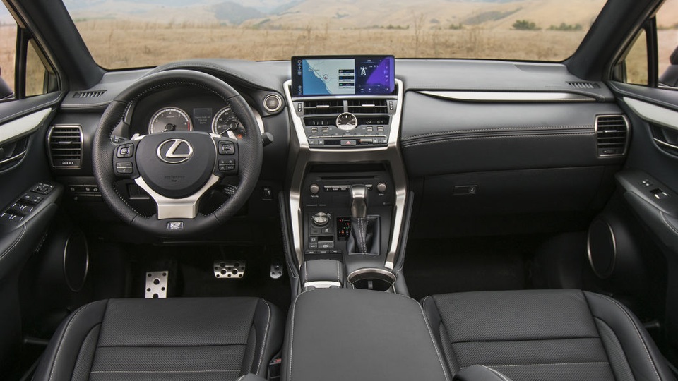 Chủ xe Lexus NX 300 không cần sốt ruột với phiên bản nâng cấp 2021 - 6 Chủ xe Lexus NX 300 không cần sốt ruột với phiên bản nâng cấp 2021 - 6