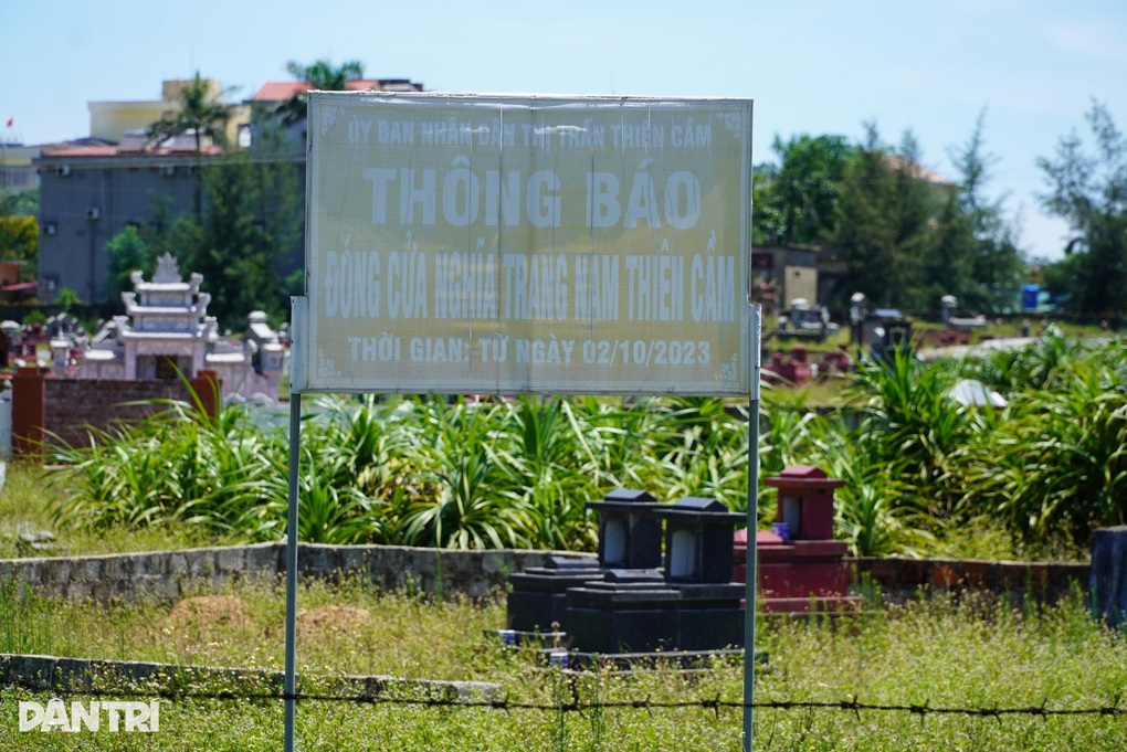 Vừa chôn cất tạm người thân vừa lo ngay ngáy chờ nghĩa trang mới - 2 Vừa chôn cất tạm người thân vừa lo ngay ngáy chờ nghĩa trang mới - 2