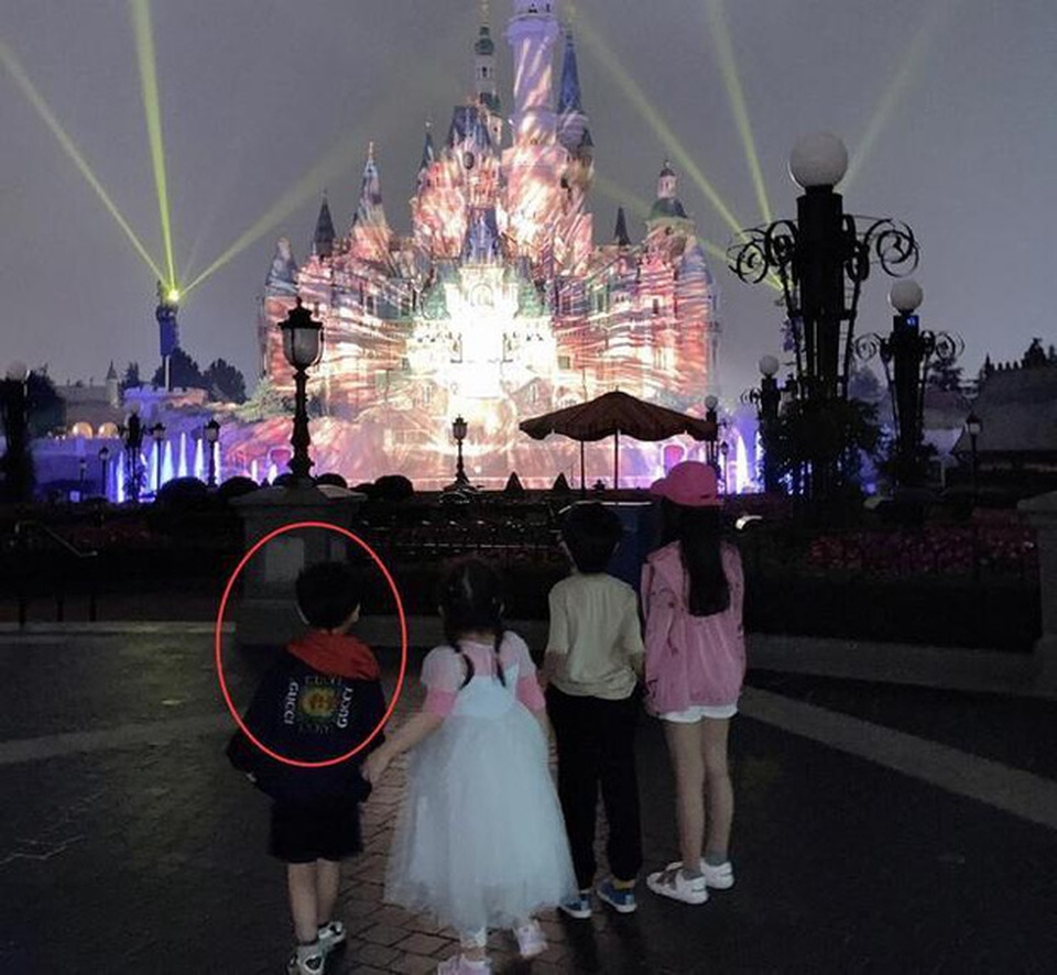 Angelababy lộ gương mặt kém sắc, mệt mỏi vì thiếu lớp trang điểm - 8