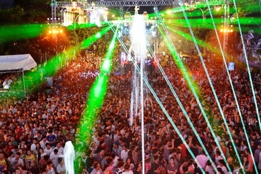 TPHCM đẹp lung linh tiễn năm cũ