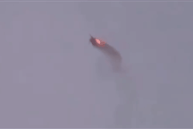 Video trực thăng quân đội Myanmar bị bắn rơi, cháy như "cầu lửa"