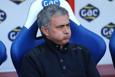 Mourinho: “Chelsea đã hết cơ hội vô địch”