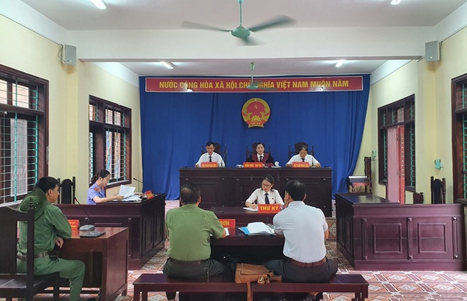 Chốt ngày xử phúc thẩm Công an TP Hà Giang thu 1,5 tấn kỷ vật chiến tranh - 2 Chốt ngày xử phúc thẩm Công an TP Hà Giang thu 1,5 tấn kỷ vật chiến tranh - 2