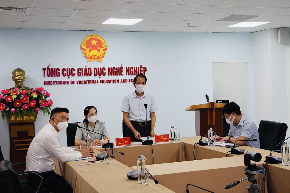 Lồng ghép giáo dục kiến thức, kỹ năng bổ trợ cho sinh viên trường nghề - 1 Lồng ghép giáo dục kiến thức, kỹ năng bổ trợ cho sinh viên trường nghề - 1