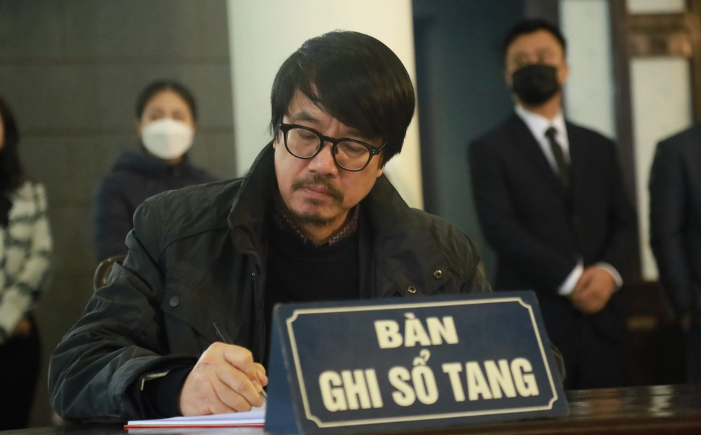 Đồng nghiệp, người thân xúc động tiễn biệt NSND Doãn Hoàng Giang - 17 Đồng nghiệp, người thân xúc động tiễn biệt NSND Doãn Hoàng Giang - 17