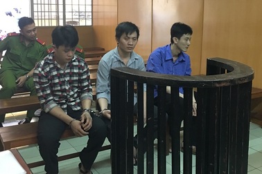 Xét xử nhóm lừa đảo qua điện thoại do người nước ngoài tổ chức