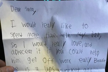 Cha làm "shipper" rơi nước mắt khi đọc thư con trai gửi ông già Noel
