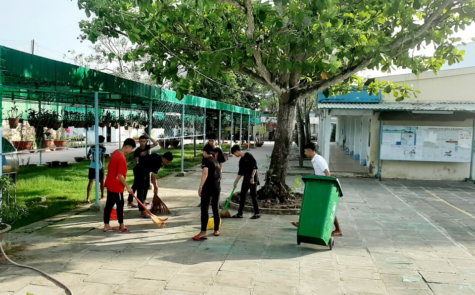 Sóc Trăng cho HS, SV đi học trở lại từ ngày 4/5, không học 2 buổi/ngày - 1 Sóc Trăng cho HS, SV đi học trở lại từ ngày 4/5, không học 2 buổi/ngày - 1