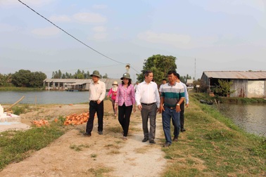 Thống đốc Bình: “Lãi suất thấp quá, ngân hàng không cho vay được”