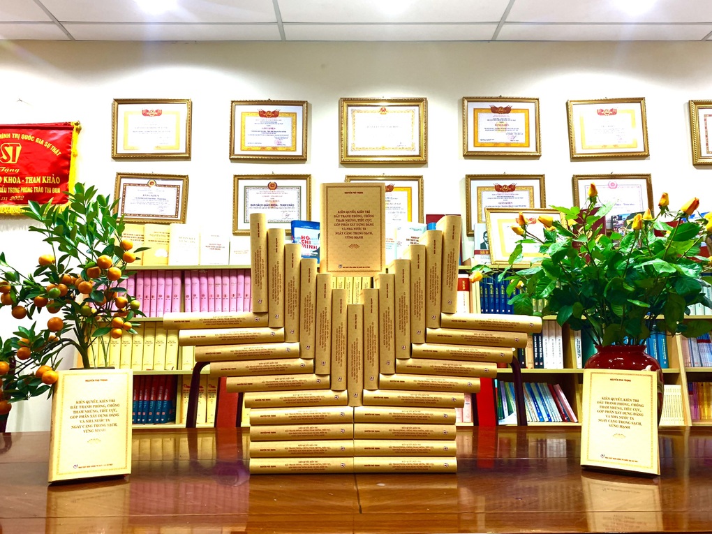Sắp ra mắt cuốn sách của Tổng Bí thư Nguyễn Phú Trọng về phòng, chống tham nhũng, tiêu cực - 2 Sắp ra mắt cuốn sách của Tổng Bí thư Nguyễn Phú Trọng về phòng, chống tham nhũng, tiêu cực - 2