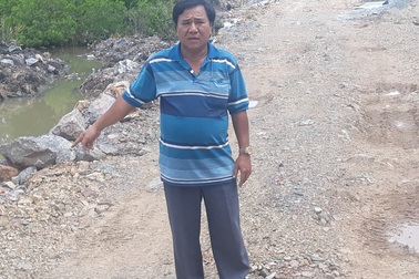 Chủ tịch tỉnh Kiên Giang nhắc nhở chủ tịch huyện báo cáo việc giải quyết quyền lợi của dân!