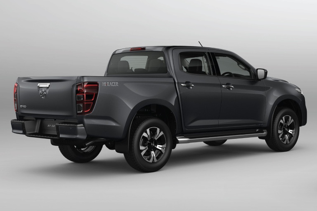 Mazda BT-50 2024 ra mắt, có thêm bản động cơ diesel 3.0L 2WD - 10 Mazda BT-50 2024 ra mắt, có thêm bản động cơ diesel 3.0L 2WD - 10