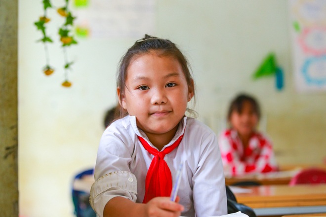 Giáo viên vùng cao vui mừng sau 2 năm có phòng học và nhà công vụ mới - 11 Giáo viên vùng cao vui mừng sau 2 năm có phòng học và nhà công vụ mới - 11