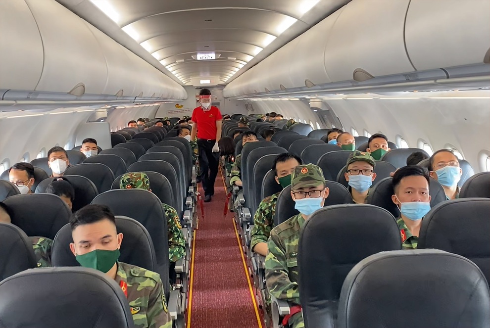 Đoàn bác sĩ mặc áo lính lên đường vào Nam chống dịch - 3 Đoàn bác sĩ mặc áo lính lên đường vào Nam chống dịch - 3