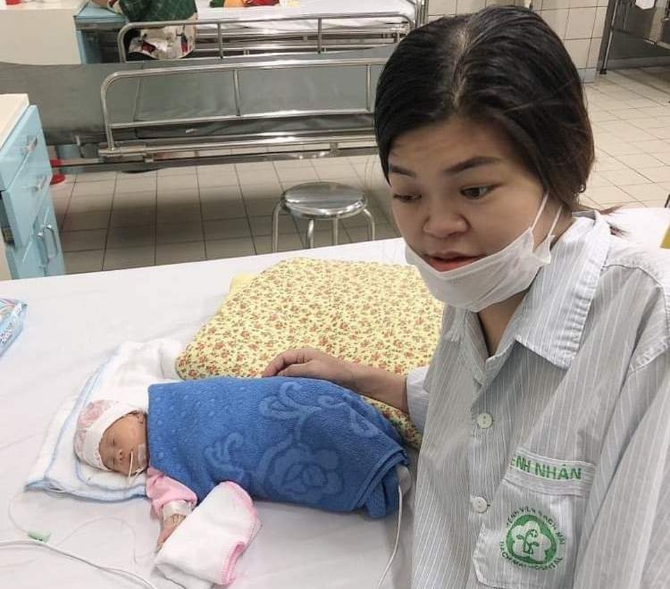 Thương người mẹ ung thư quên đi cái chết để níu giữ đứa con trong bụng - 2 Thương người mẹ ung thư quên đi cái chết để níu giữ đứa con trong bụng - 2