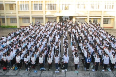 Trường THPT Chuyên Phan Ngọc Hiển thi tuyển 7 lớp 10 chuyên