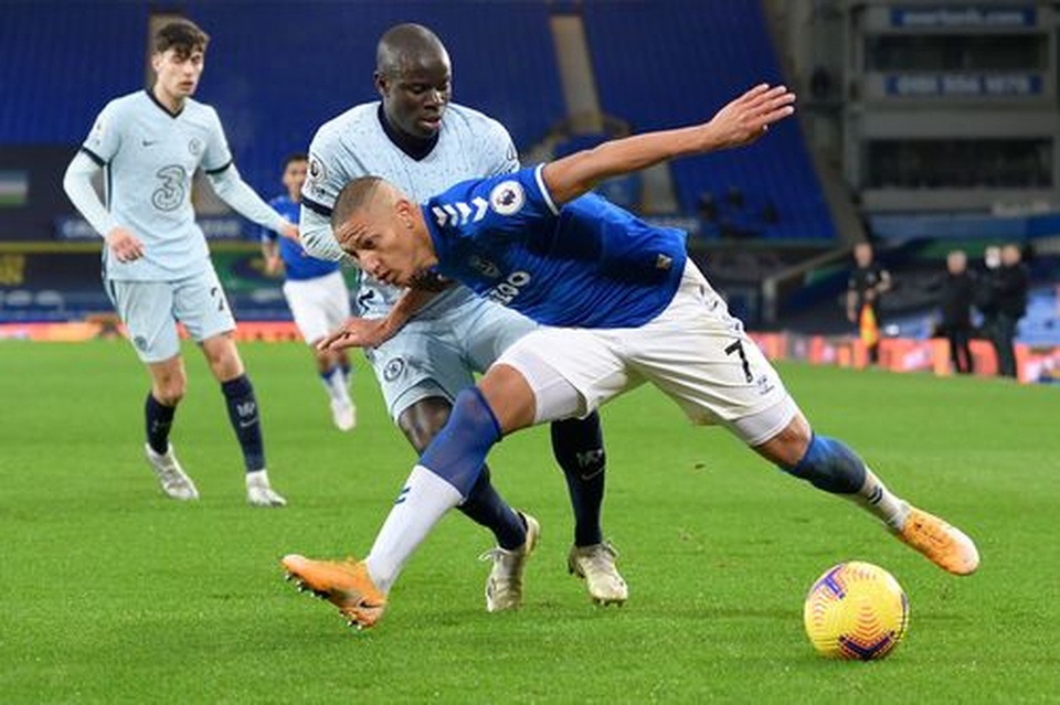 Everton hạ gục Chelsea nhờ quả phạt đền - 3 Everton hạ gục Chelsea nhờ quả phạt đền - 3