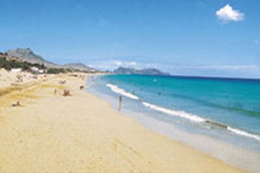 Bị thả xuống hoang đảo vì chửi phi công 