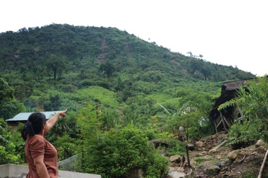 “Ám ảnh làng Nủ” dưới chân núi trời đánh