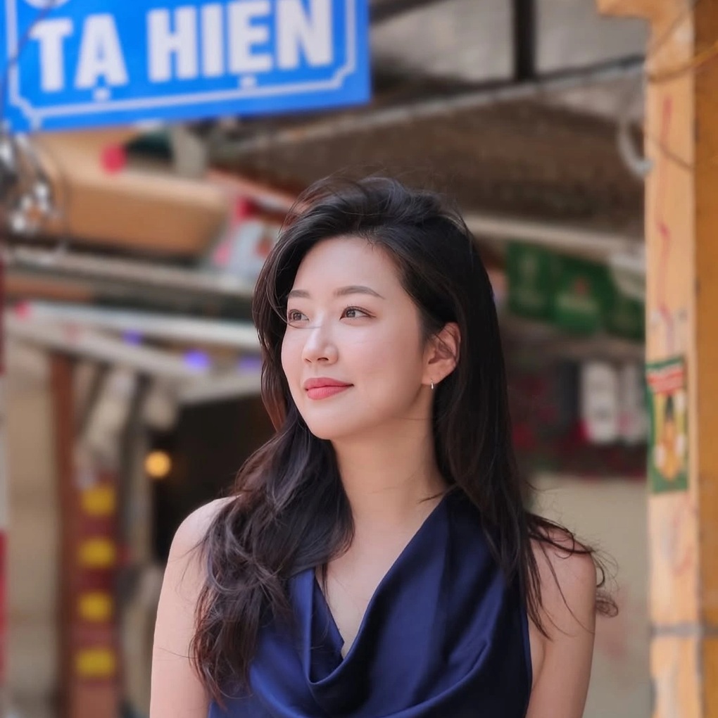 Cô gái Hàn Quốc kêu oan vì bị nhận nhầm là đối tượng đánh người ở Hà Nội - 1 Cô gái Hàn Quốc kêu oan vì bị nhận nhầm là đối tượng đánh người ở Hà Nội - 1