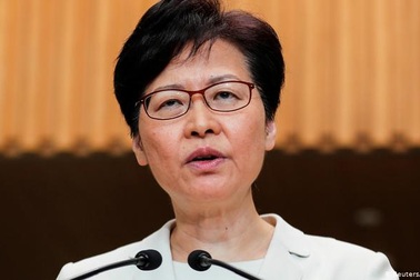 Báo Bloomberg: Mỹ sẽ trừng phạt Trưởng đặc khu hành chính Hong Kong