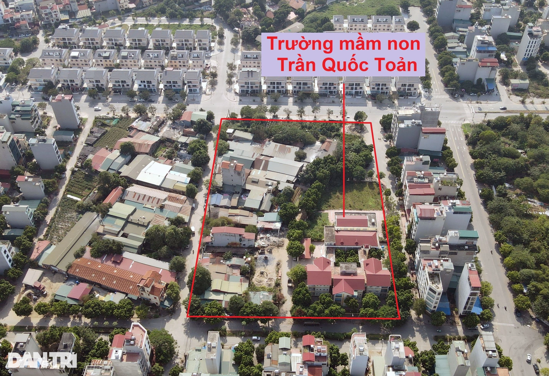 Cận cảnh đất xây trường học bỏ hoang tại nhiều khu đô thị đông dân ở Hà Nội - 15 Cận cảnh đất xây trường học bỏ hoang tại nhiều khu đô thị đông dân ở Hà Nội - 15