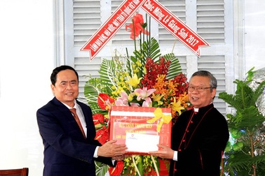 Chủ tịch Mặt trận Tổ quốc Việt Nam thăm, chúc mừng Giáng sinh Tòa Giám mục