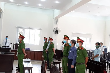 Nguyên Bí thư thị xã Bến Cát hầu tòa