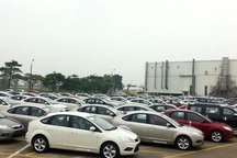 Trước "giờ G" giảm thuế, xe nhỏ cấp tập về Việt Nam