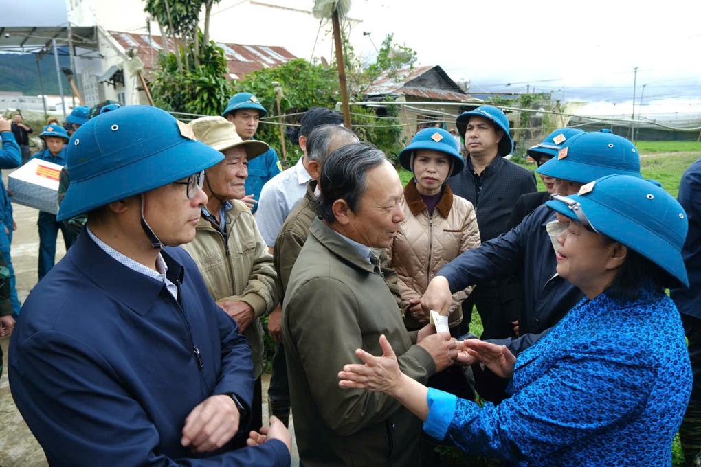 Chủ tịch Ủy ban Trung ương MTTQ Việt Nam: Không để người dân đói rét - 2