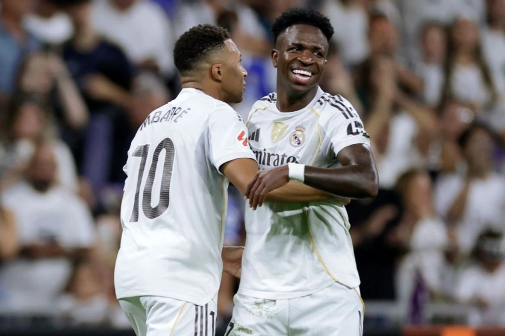 Vinicius và Mbappe tỏa sáng giúp Real Madrid tạm soán ngôi Barcelona - 2 Vinicius và Mbappe tỏa sáng giúp Real Madrid tạm soán ngôi Barcelona - 2