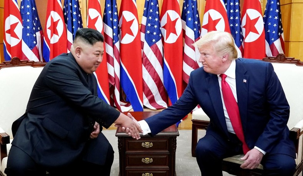 Ngã rẽ quan trọng của ông Kim Jong-un sau 10 năm lãnh đạo Triều Tiên - 3 Ngã rẽ quan trọng của ông Kim Jong-un sau 10 năm lãnh đạo Triều Tiên - 3