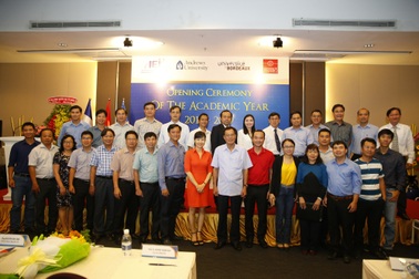 32 cán bộ quản lý Petrolimex tham gia khóa đào tạo MBA Andrews tại IEI