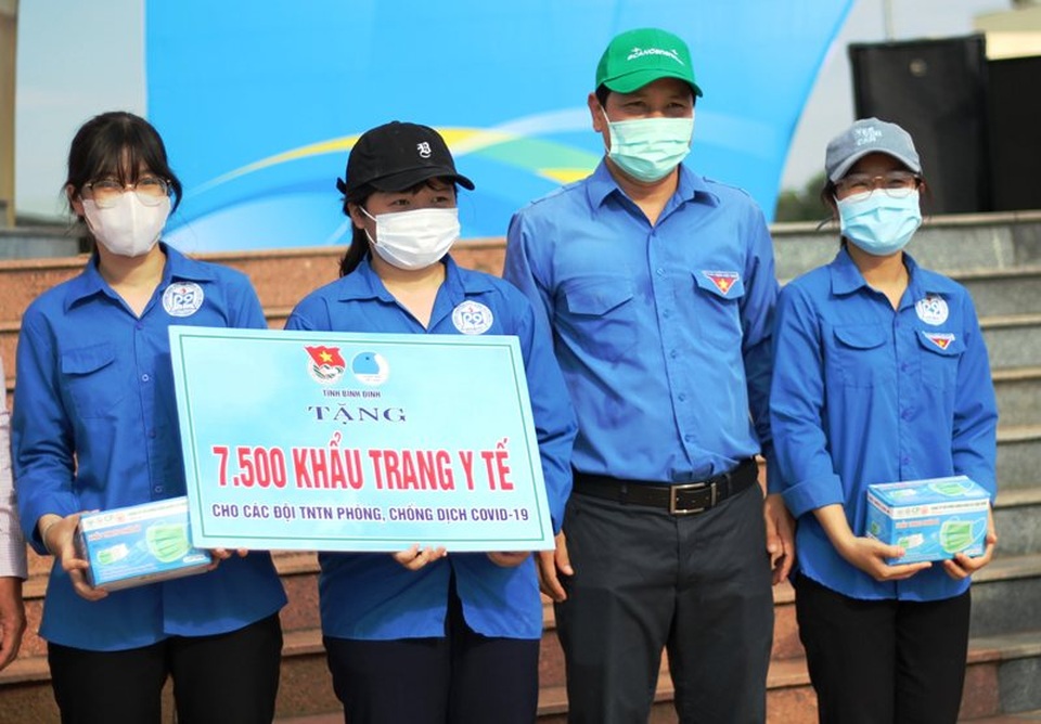 Thanh niên Bình Định thi đua làm nghìn việc tốt - 2 Thanh niên Bình Định thi đua làm nghìn việc tốt - 2