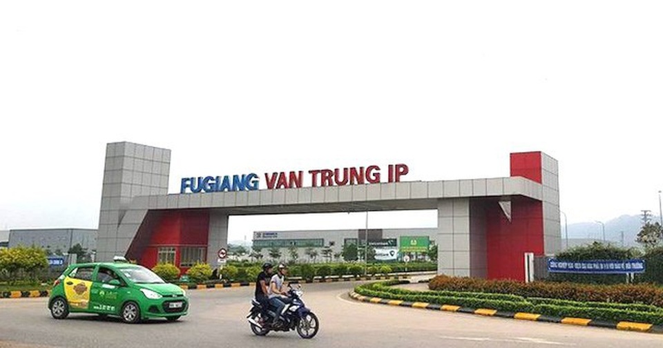 Lộ gần 700 người nước ngoài bất hợp pháp tại một doanh nghiệp Trung Quốc - 8 Lộ gần 700 người nước ngoài bất hợp pháp tại một doanh nghiệp Trung Quốc - 8