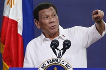 Tổng thống Philippines cảnh báo những vụ việc "đáng báo động" ở Biển Đông