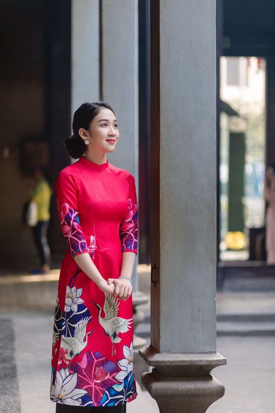 Hoa khôi ĐH Công nghệ TP.HCM duyên dáng trong bộ ảnh đón Xuân - 10 Hoa khôi ĐH Công nghệ TP.HCM duyên dáng trong bộ ảnh đón Xuân - 10