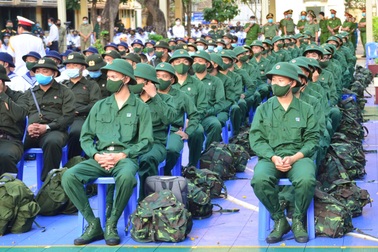 TPHCM: Đề xuất huy động bộ đội xuất ngũ, bảo vệ tham gia chống dịch