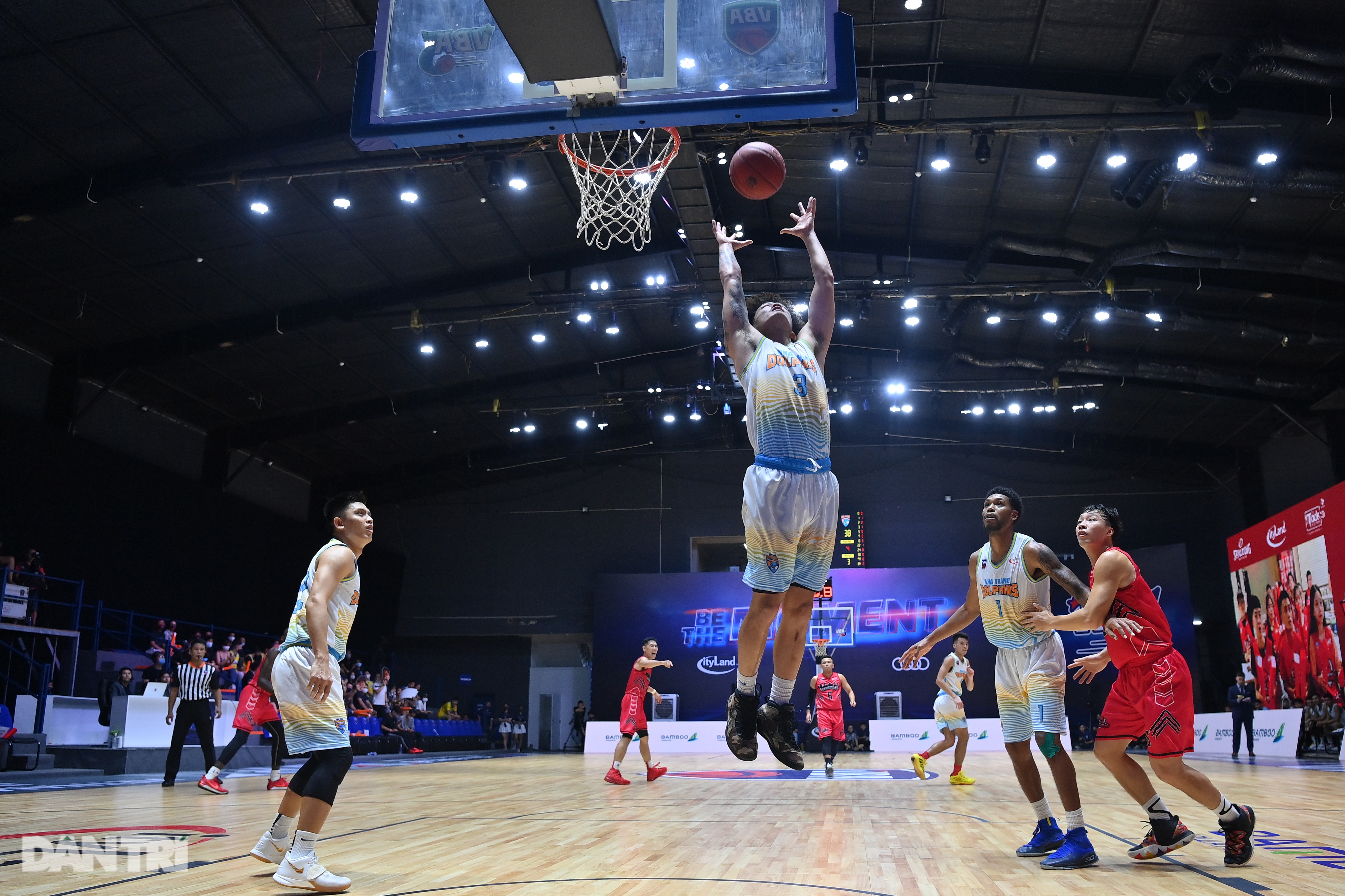 Ngoại binh tỏa sáng, Thang Long Warriors giành thắng lợi nghẹt thở - 3