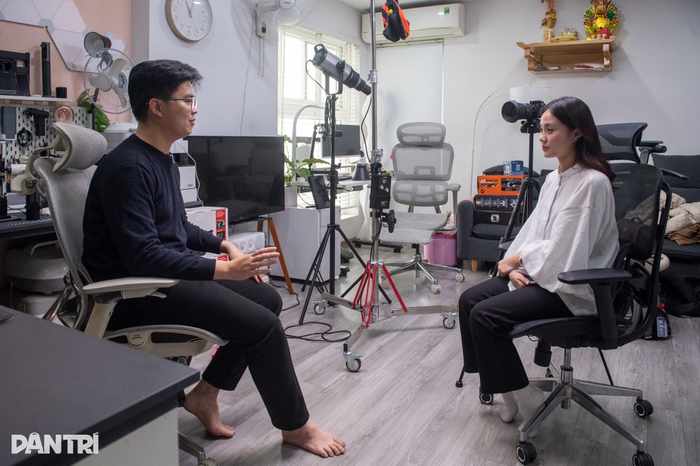 Kiếm tiền 4.0: Cặp đôi 9X tăng gấp đôi thu nhập nhờ các video khen chê - 14 Kiếm tiền 4.0: Cặp đôi 9X tăng gấp đôi thu nhập nhờ các video khen chê - 14