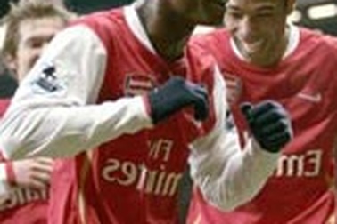 Khẩu thần công liên tiếp nhả đạn!