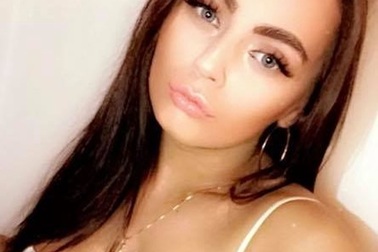 Mẹ "ngán ngẩm" với con gái vì để quên đồ ăn trong lò vi sóng cả tuần